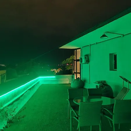 Penthouse Kogalniceanu Apartamento *