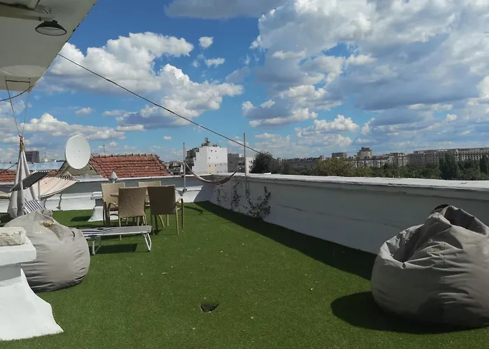 Appartement Penthouse Kogalniceanu Boekarest